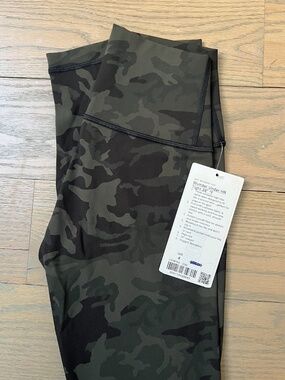 Lululemon Wunder Under Leggings 28"